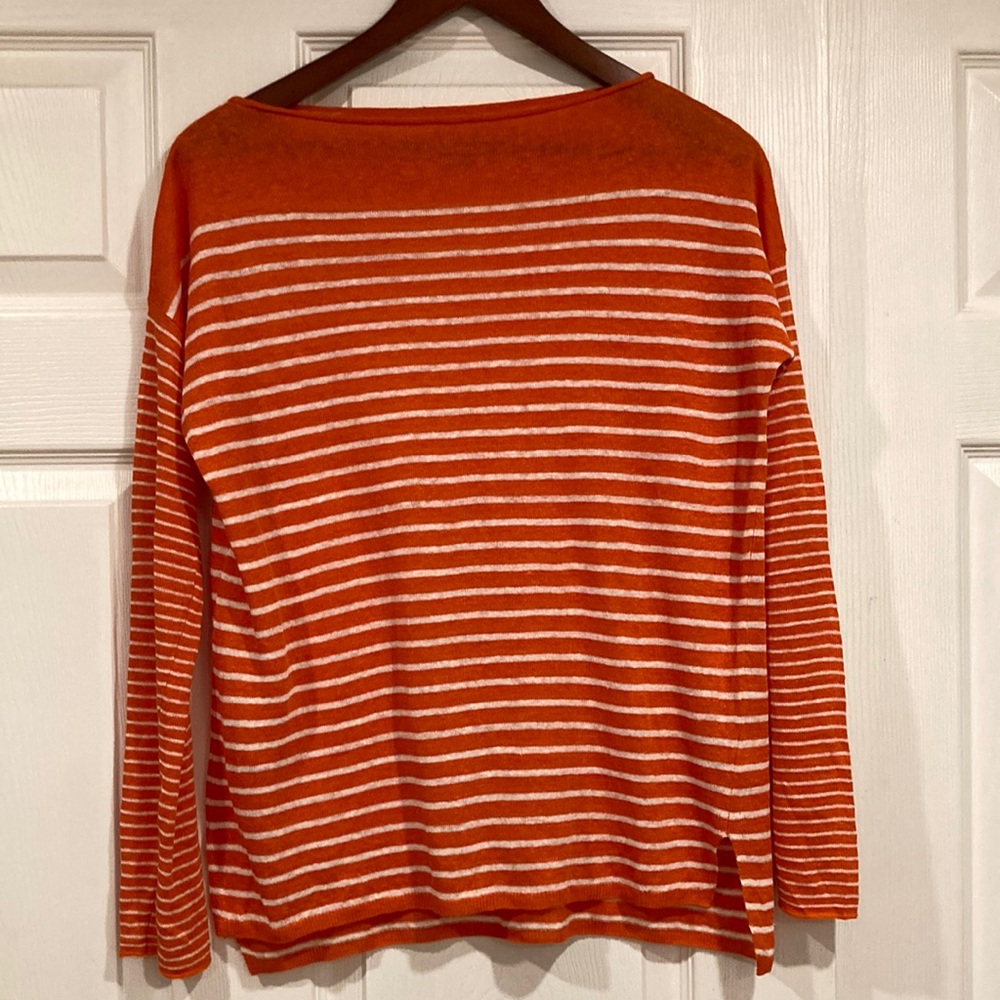 NWOT Vince 100% linen boatneck striped top. Size XS